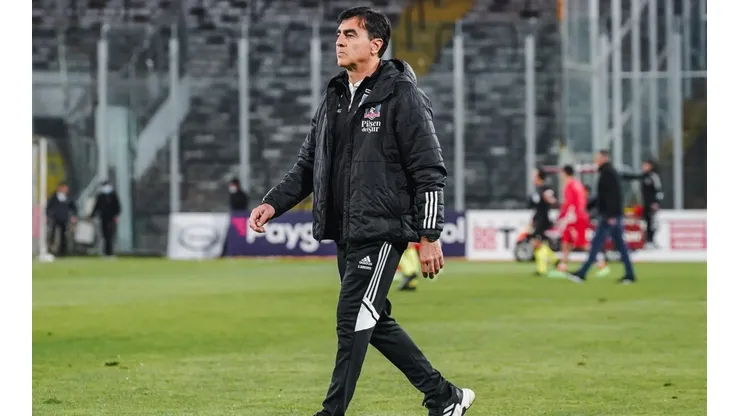Quinteros explica las razones de la eliminación de Colo Colo en Copa Chile.