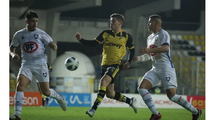 Coquimbo no puede contrarrestar y Huachipato avanza a los cuartos de final.