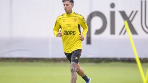 Pulgar es convocado y podría debutar en Flamengo en partidazo con Palmeiras.