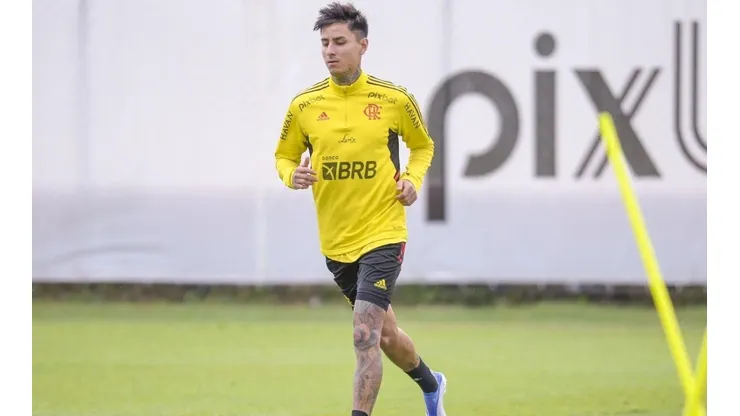 Pulgar es convocado y podría debutar en Flamengo en partidazo con Palmeiras.