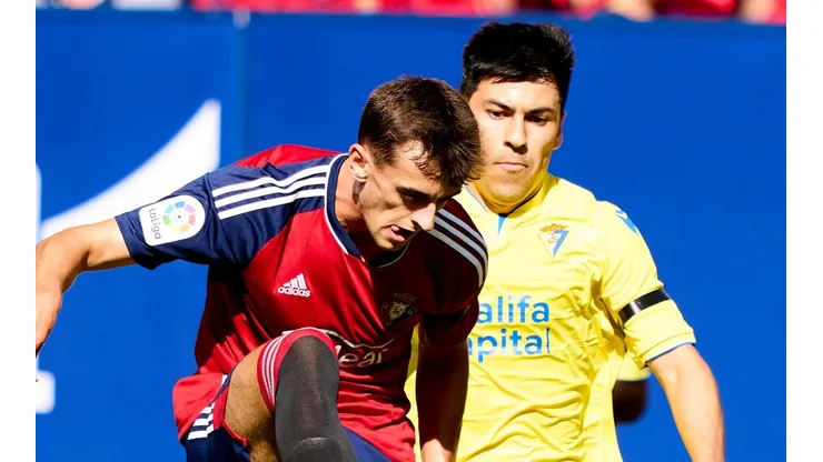 Alarcón saca de las casillas a su DT con expulsión en derrota del Cádiz.