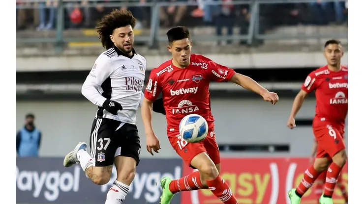 Colo Colo recibe a Ñublense en el Estadio Monumental.