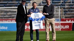 Ariel Holan sabe que no puedo hacer mucho en el tema de Matías Dituro y le tiró la pelota al Tati Buljubasich para que decida sobre el arquero al Girona en España