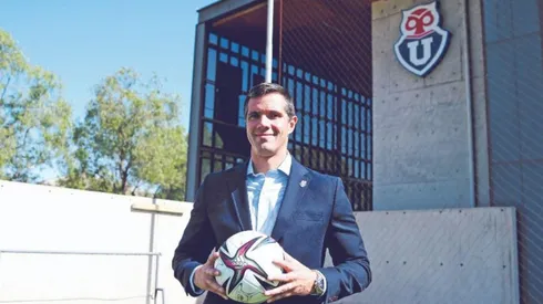 Ex entrenador azul emplazó con todo a Michael Clark y pidió transparencia.