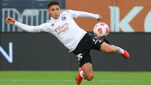 Joan Cruz pasó de crack a uno de los jugadores relegados por Gustavo Quinteros en Colo Colo y en la Selección Sub 20 sí tiene más rodaje