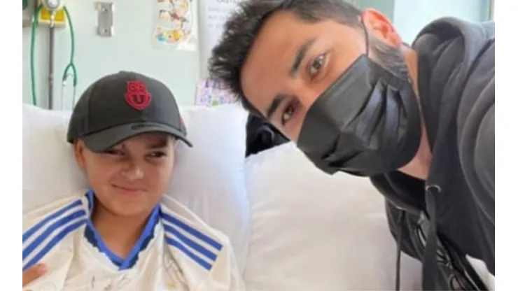 Johnny Herrera visitó al pequeño Aníbal Ortiz