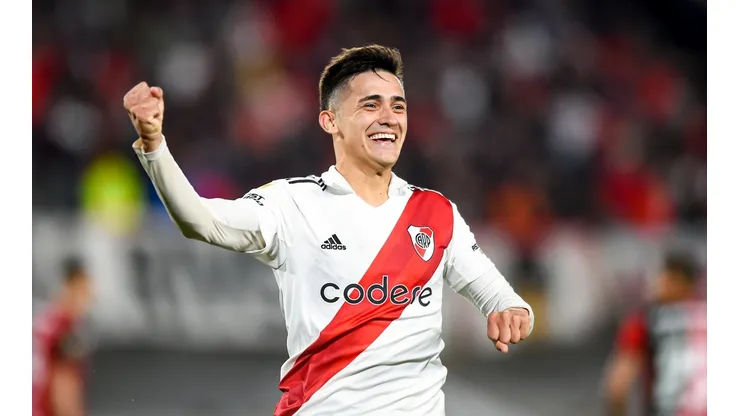 Pablo Solari dejó de ser el Pibe y ahora es el Chico de las Poesías al igual que Romeo Santos