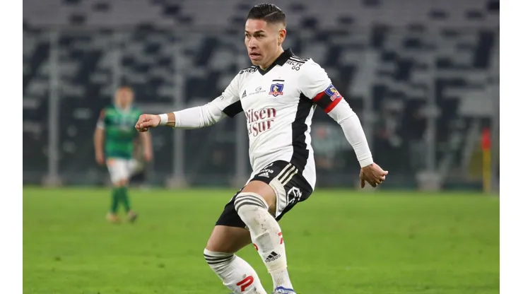 Opazo corta las huinchas por renovar en Colo Colo.
