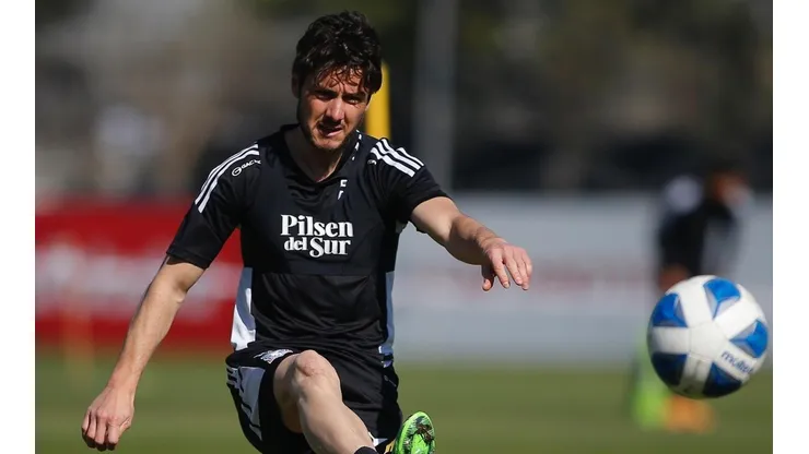 Marco Rojas podría ver ante Palestino su primera citación con los albos.