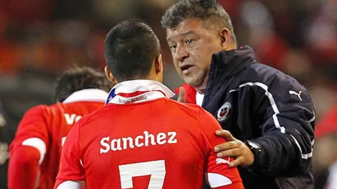 Claudio Borghi se refirió a los dichos de Alexis Sánchez