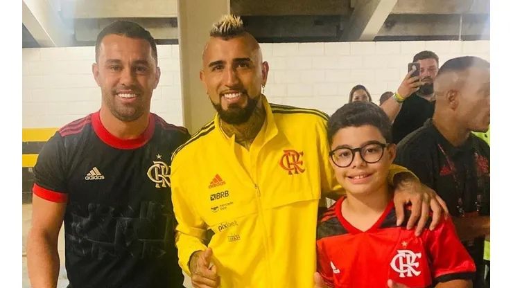Vidal hace vivir la mejor experiencia a olvidado excompañero de Colo Colo.
