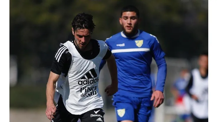 Video: Rojas sorprende con un picotón y la descose en amistoso de Colo Colo.