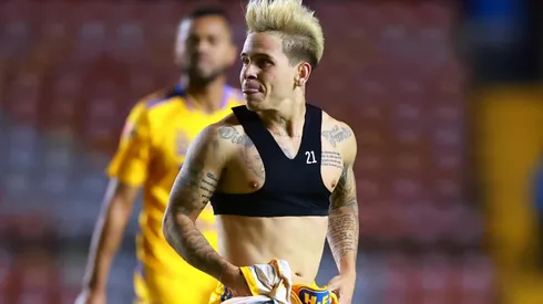 Soteldo deja pagando al fútbol griego y afina detalles para volver a Sudamérica.