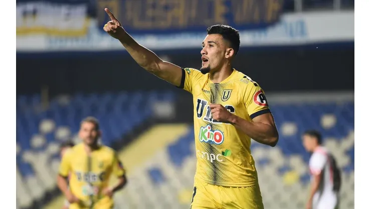 Arnaldo Castillo la rompe en la Primera B.