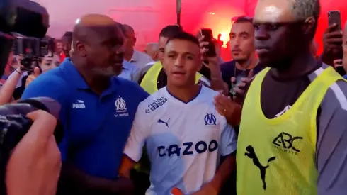¡Locura en Francia por Alexis Sánchez en su llegada a Marsella!.