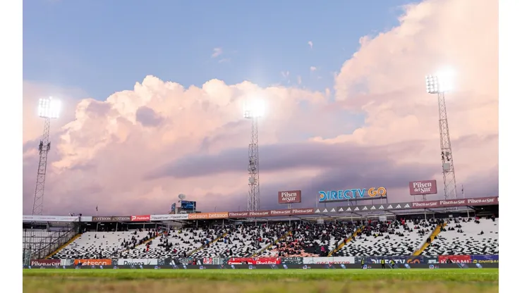 Colo Colo pierde más de 100 millones de pesos por partido con aforo reducido.