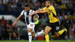 Sierralta no arranca bien la Championship y se lesiona en empate del Watford.