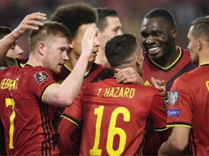 Ex jugador de Colo Colo tendrá como compañero a un seleccionado belga