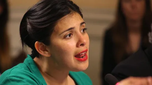 Diputada Cariola reculó y eliminó 'polémica' publicación.