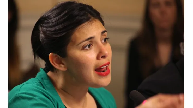 Diputada Cariola reculó y eliminó 'polémica' publicación.