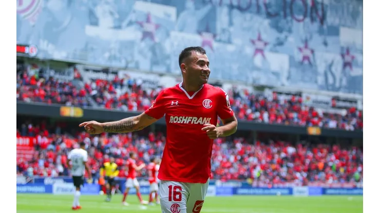 ¡Estás loco Takeshi! Meneses se manda un golazo en triunfo del Toluca.