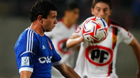 La U va con todo por Eugenio Mena