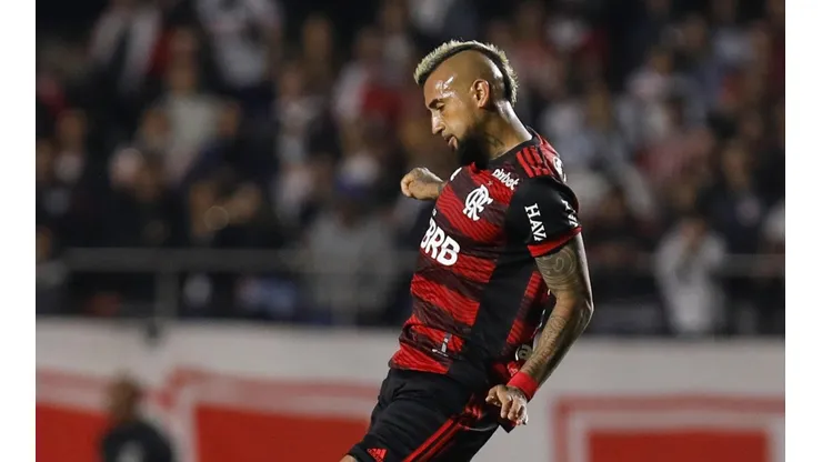 Flamengo triunfó ante Sao Paulo y quedó tercero a seis puntos de Palmeiras