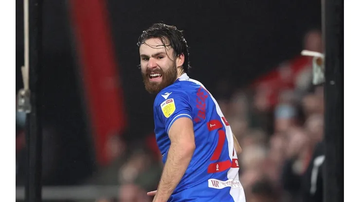 Técnico de Ben Brereton respetará decisión del delantero si es que se va del Blackburn Rovers