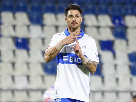 Hinchas de la UC envían mensajes a Zampedri por su sequía goleadora