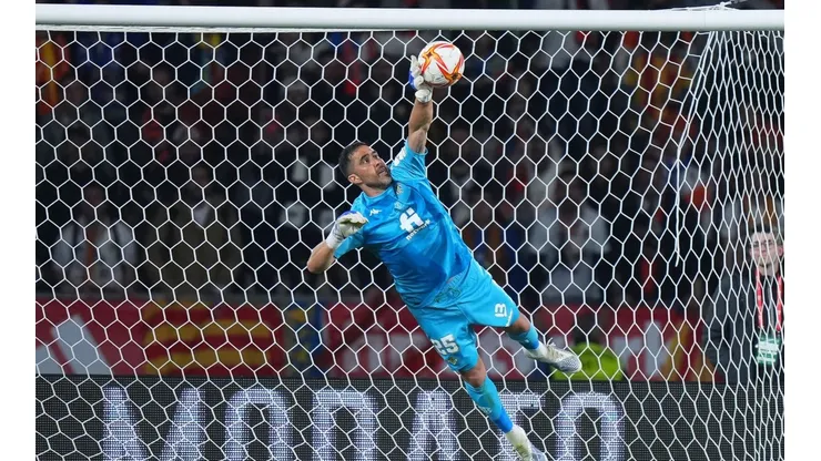 Bravo ha sido titular en tres partidos amistosos del equipos andaluz