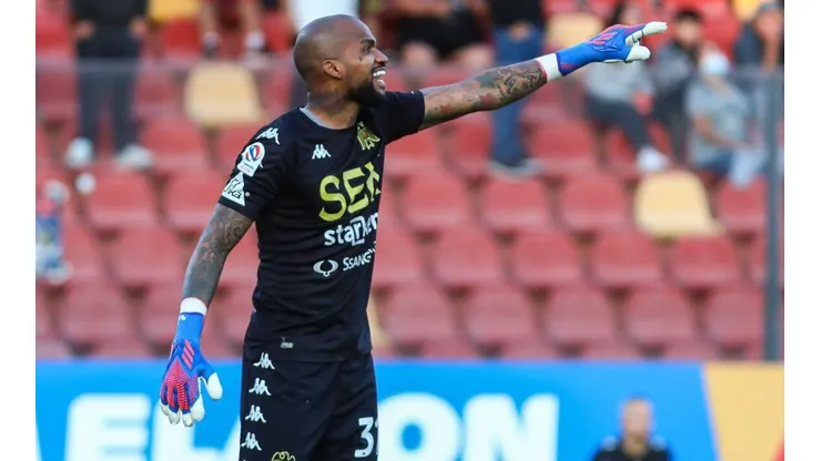 Luis Mejía anticipa un duro compromiso ante Universidad de Chile.