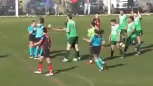 La jueza recibió un ataque por la espalda de parte de un jugador