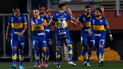 Everton le dio un baile a Curicó a domicilio