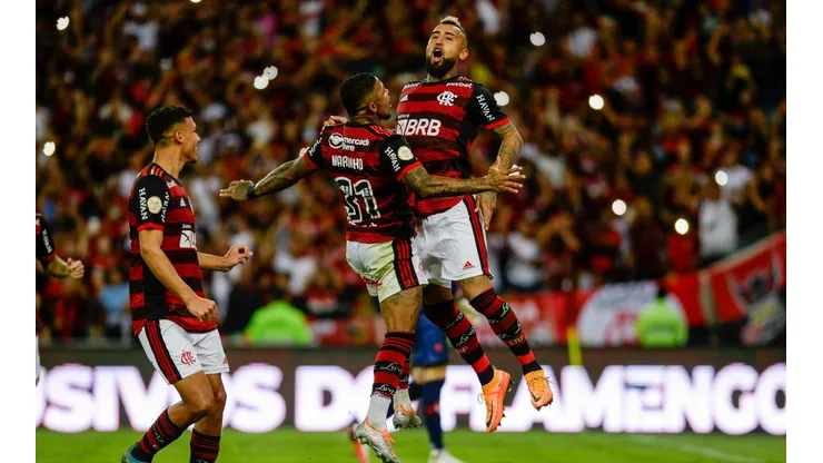 Arturo Vidal fue figura en el triunfo del Flamengo
