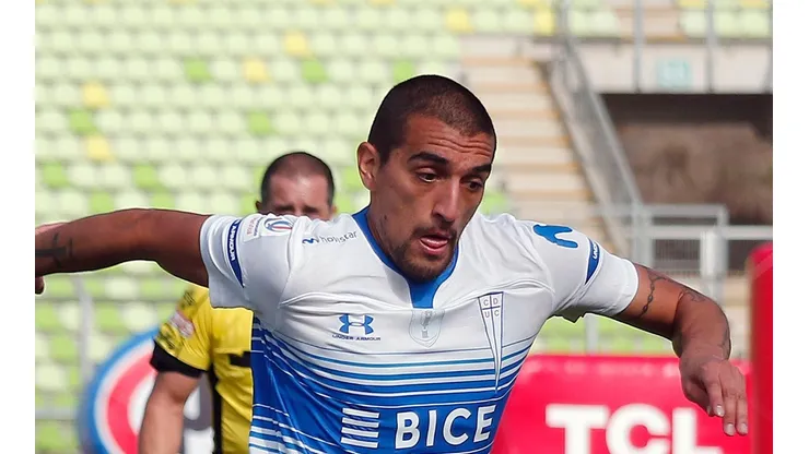 El defensor se refirió a la confirmación por parte de la UC que el argentino siga en el equipo