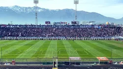 El masivo arengazo de los hinchas albos antes del Superclásico frente a la U.