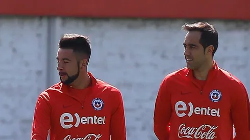 El lateral de la UC tuvo un cambio de palabras con el portero a través de Instagram