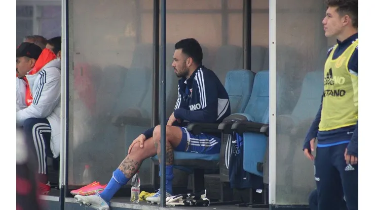 Nery Domínguez se lesionó ante O'Higgins y es duda en la U ante Colo Colo