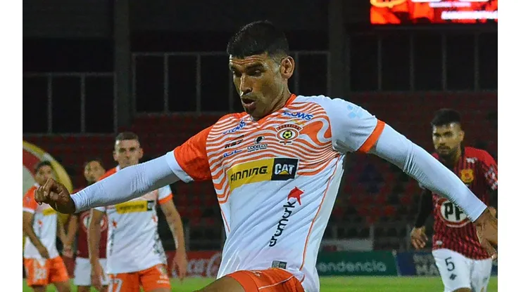 El delantero loíno se fue con todo contra los dirigentes del club