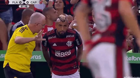 Vidal ahogó su grito de gol con Flamengo en empate con Paranaense.