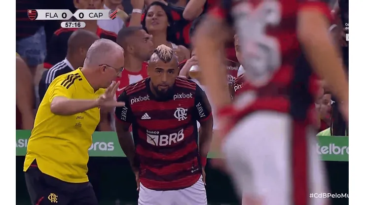 Vidal ahogó su grito de gol con Flamengo en empate con Paranaense.
