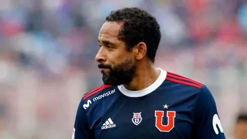 El ex lateral de la U lamenta las varias derrotas sufridas ante Colo Colo en Superclásicos