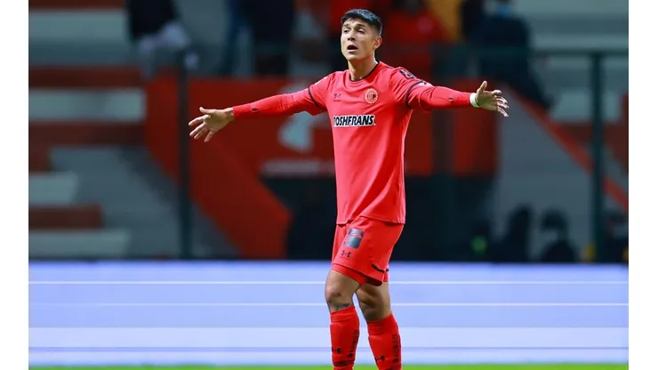 Valber Huerta llegó a Toluca proveniente de Universidad Católica