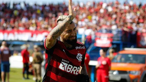 Arturo Vidal hace su debut en Brasil