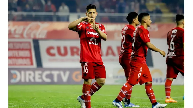 Alexander Aravena habló de todo con Bolavip Chile