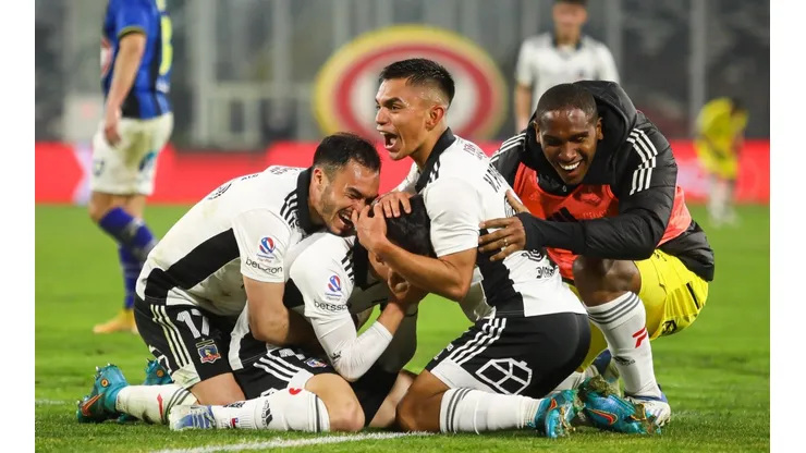 Tabla: Colo Colo se mantiene en los más alto con triunfo frente a Huachipato.