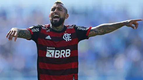 Arturo Vidal vio minutos en el triunfo del 'Fla'