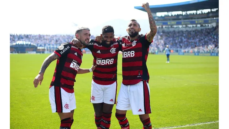 Arturo Vidal tuvo su debut triunfal en Flamengo