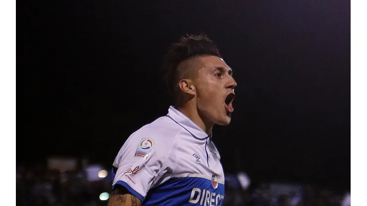 El club cruzado se refirió a la situación del delantero