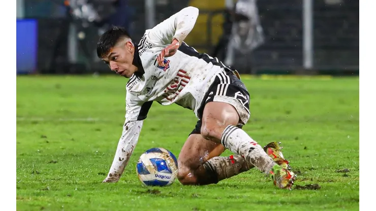 Alexander Oroz suma bonos para ser titular en Colo Colo.